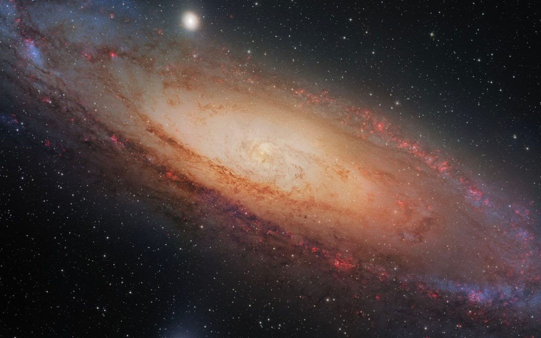 Backyard Photographer Captures Stunningly Clear Photo of Andromeda Galaxy